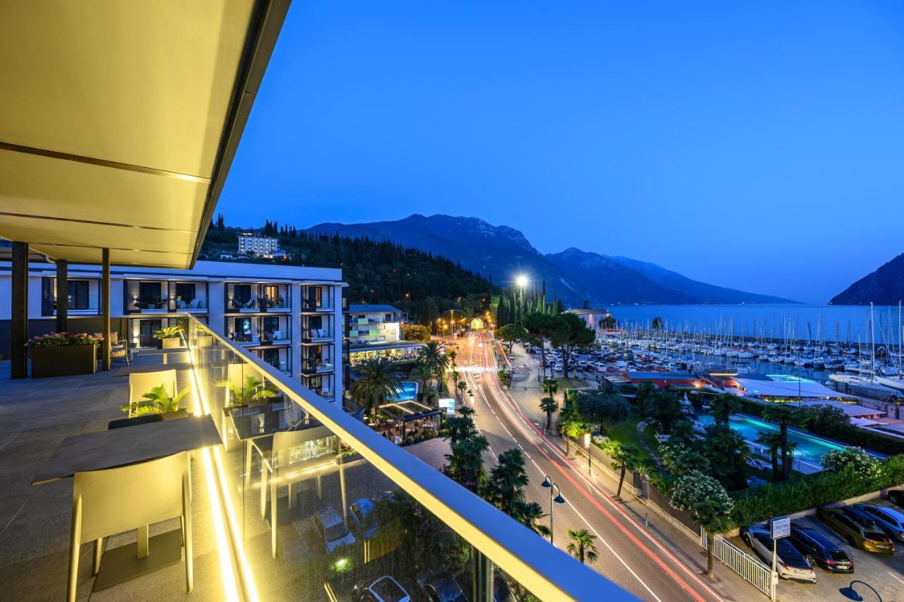 Hotel Riviera Riva del Garda Exteriör bild